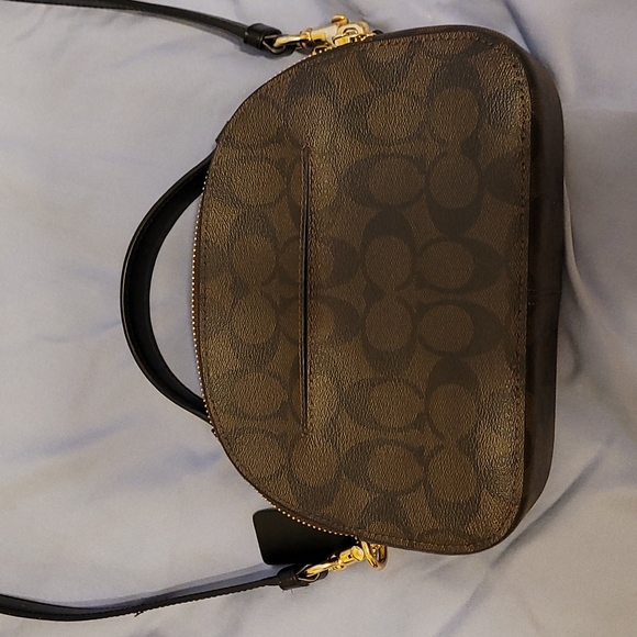 Coach purse - Picture 2 of 4